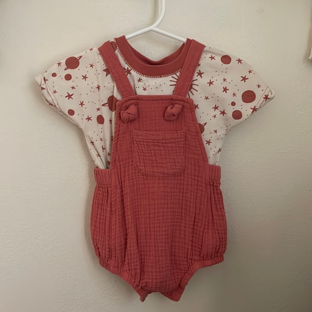 Baby overall and onesie